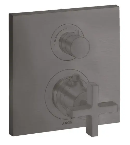 Thermostat mit zwei Reglern und Kreuzgriff in gebürstetem Schwarzchrom, montiert auf quadratischer Platte, Marke AXOR.